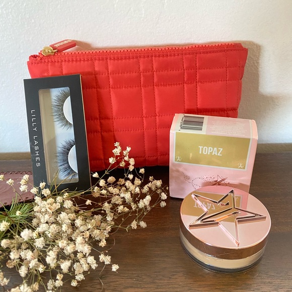 Jeffree Star Other - Jeffree Star Topaz and lash Bundle with Make up bag